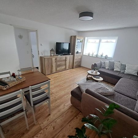 Wunderschoenes 2 Zimmer Apartment Inkl. Parkplatz Asbach  Exteriör bild