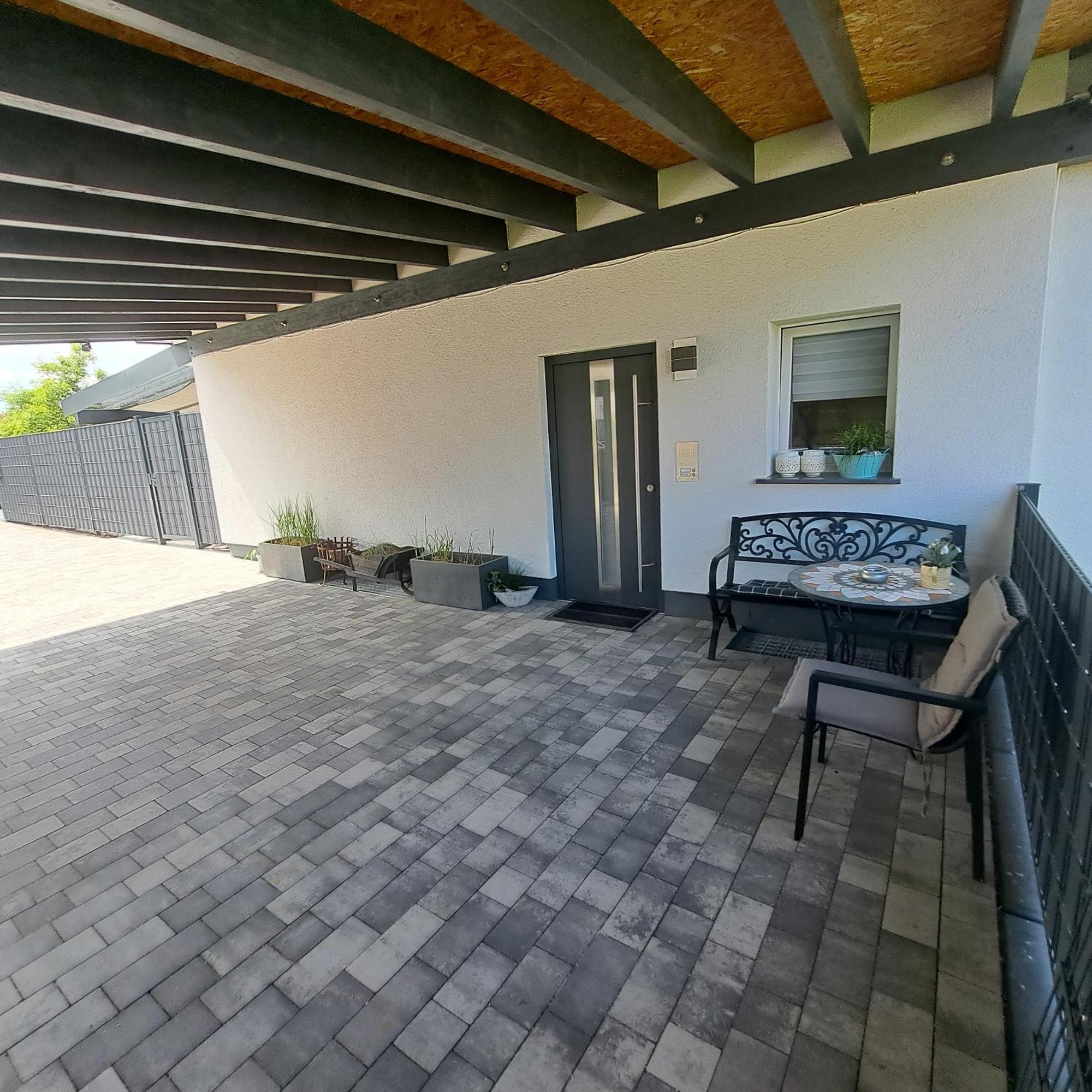 Wunderschoenes 2 Zimmer Apartment Inkl. Parkplatz Asbach  Exteriör bild