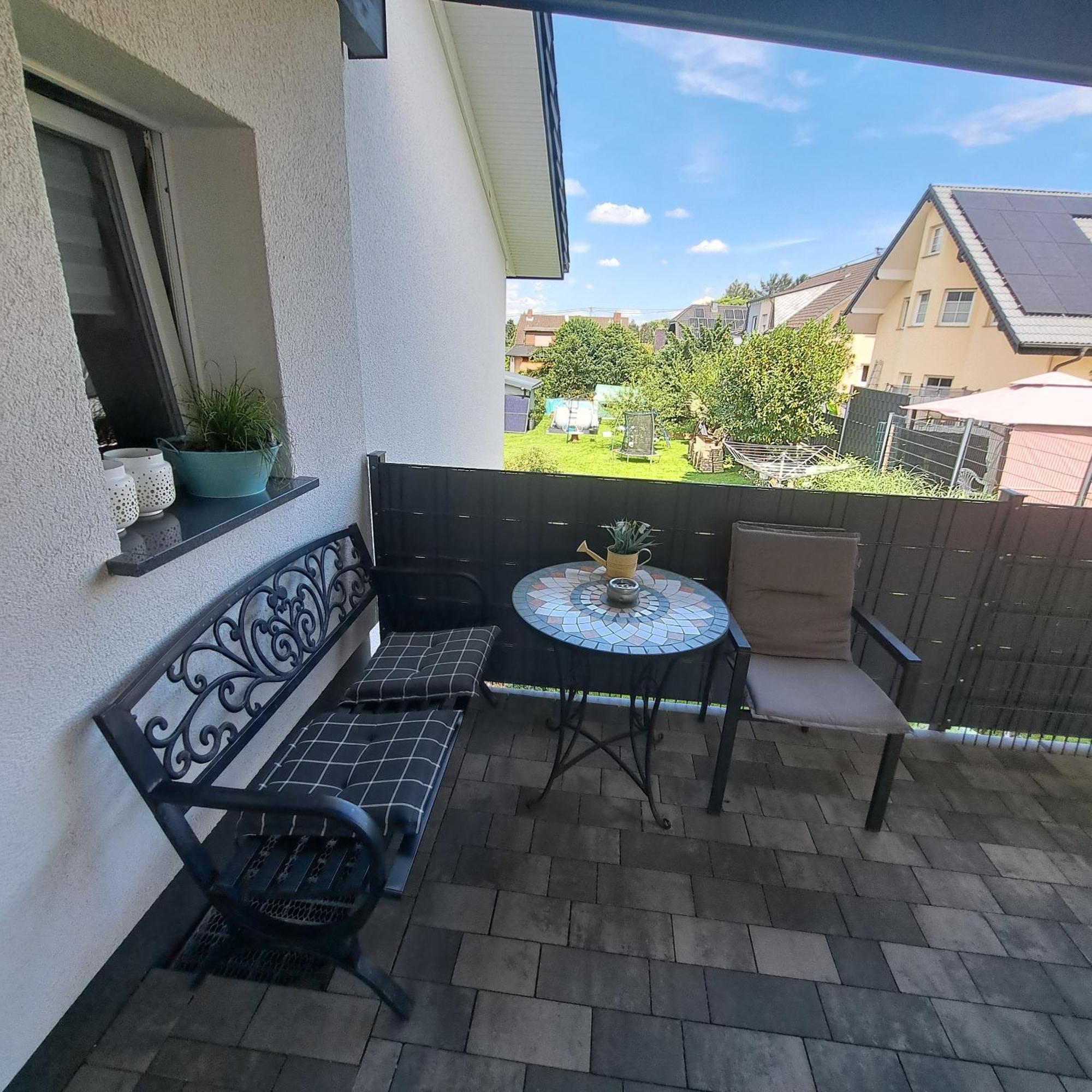 Wunderschoenes 2 Zimmer Apartment Inkl. Parkplatz Asbach  Exteriör bild
