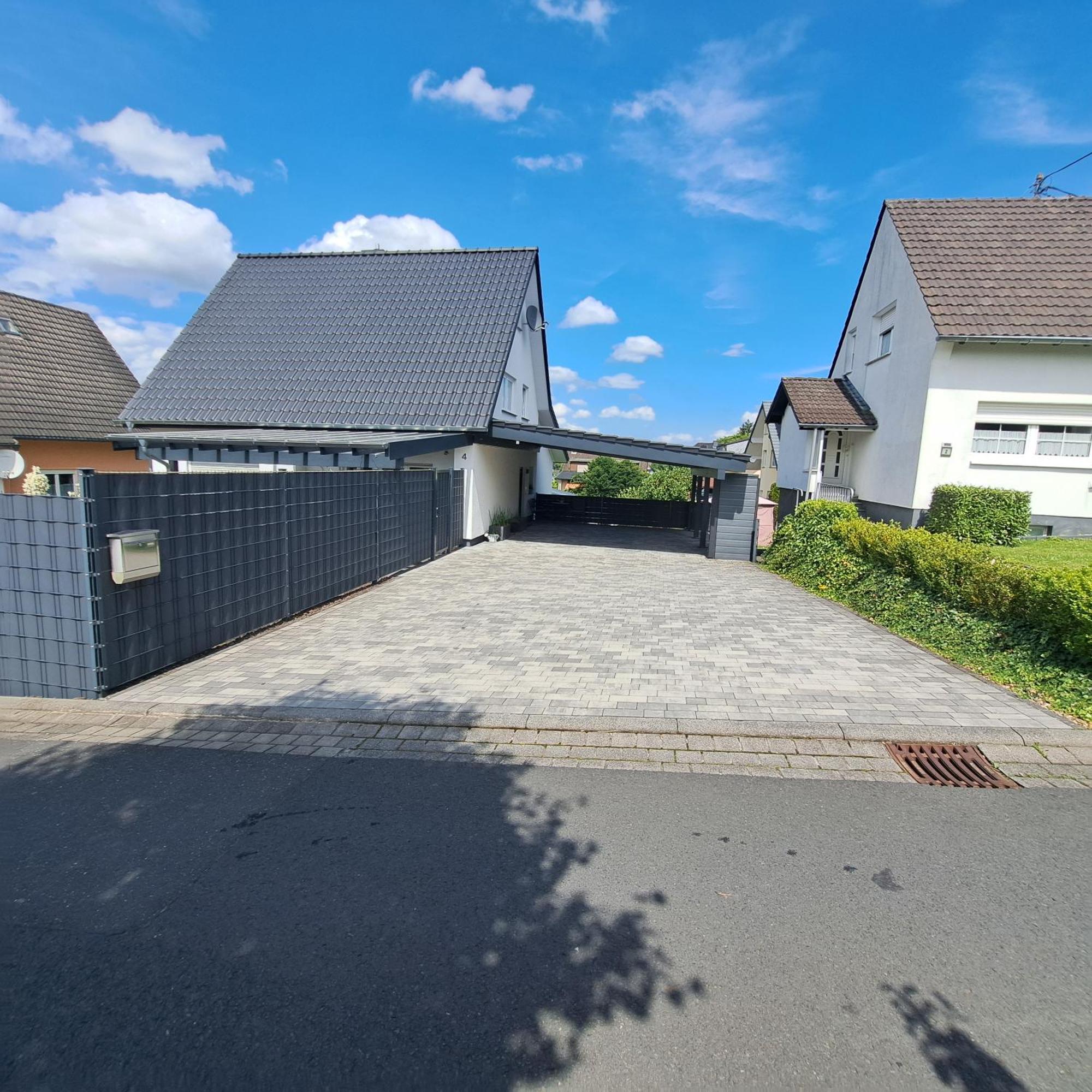 Wunderschoenes 2 Zimmer Apartment Inkl. Parkplatz Asbach  Exteriör bild